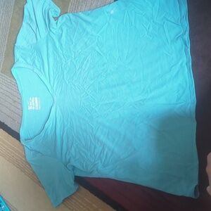 The Nike Tee Shirt Dri-fit athletic cut